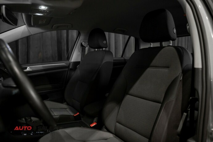 volkswagen-golf-elektrisitet-2018-big-22