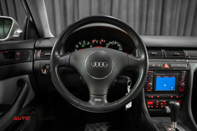 audi-rs6-bensin-2003-big-33