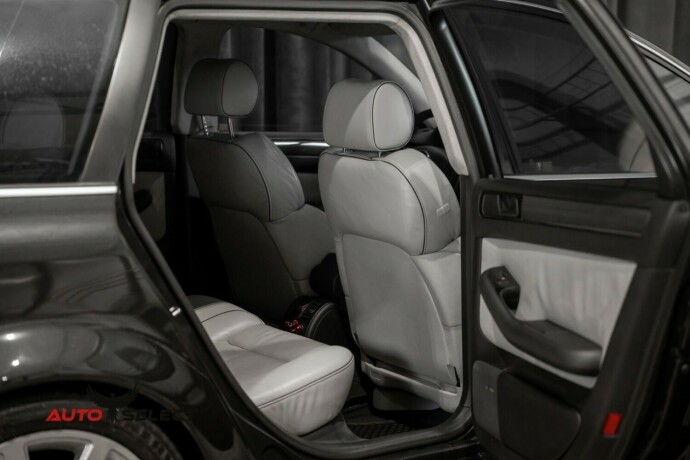 audi-rs6-bensin-2003-big-15