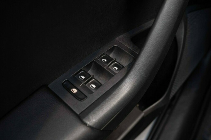 skoda-octavia-diesel-2013-big-23