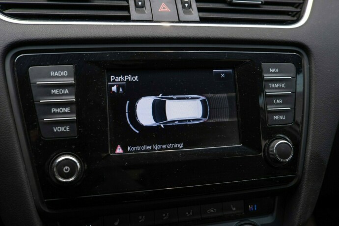 skoda-octavia-diesel-2013-big-21