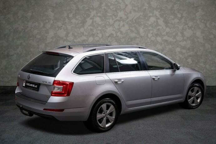 skoda-octavia-diesel-2013-big-12