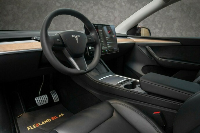 tesla-model-y-elektrisitet-2024-big-27
