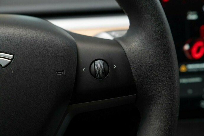 tesla-model-y-elektrisitet-2024-big-15