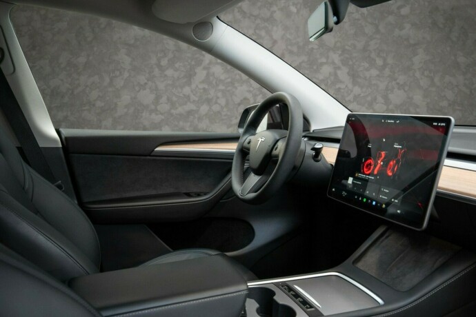 tesla-model-y-elektrisitet-2024-big-33