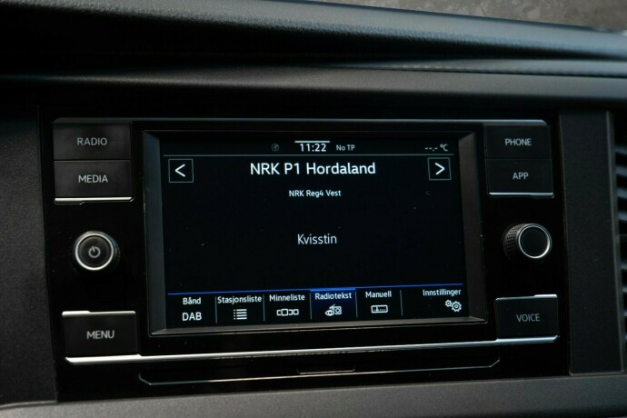 volkswagen-transporter-diesel-2021-big-21