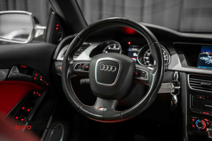 audi-s5-bensin-2010-big-27