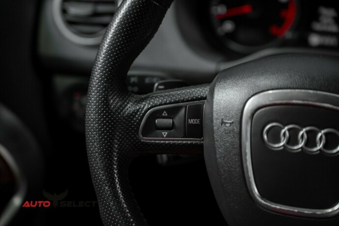 audi-a3-bensin-2009-big-24