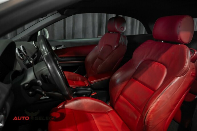 audi-a3-bensin-2009-big-16