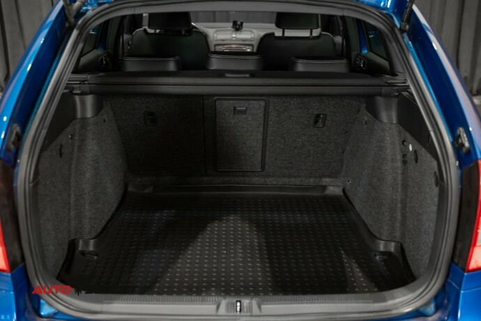 skoda-octavia-rs-diesel-2012-big-9