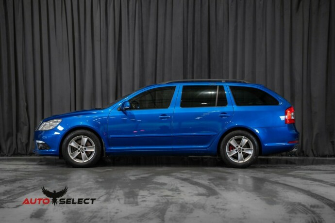 skoda-octavia-rs-diesel-2012-big-7
