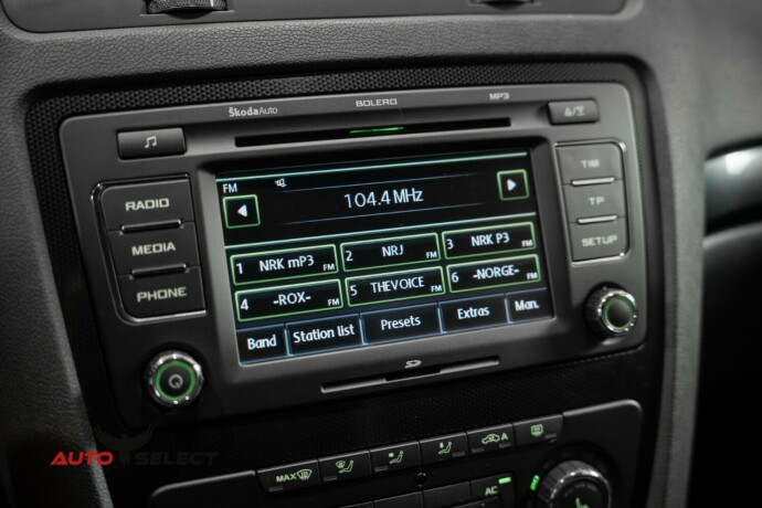 skoda-octavia-rs-diesel-2012-big-31