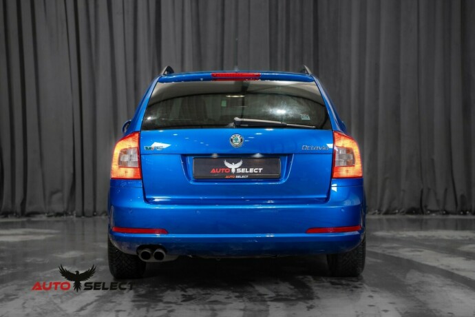 skoda-octavia-rs-diesel-2012-big-8