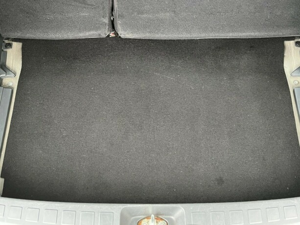 mitsubishi-colt-bensin-2012-big-28