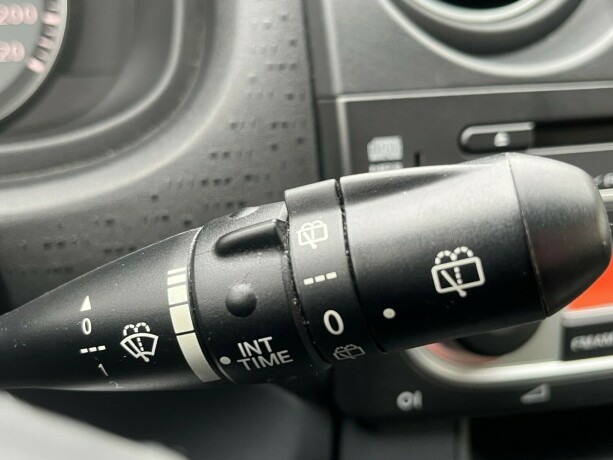 mitsubishi-colt-bensin-2012-big-13