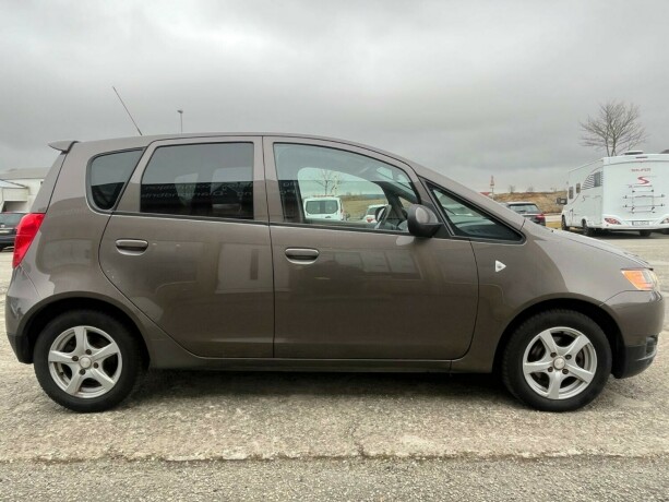 mitsubishi-colt-bensin-2012-big-3