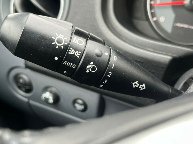 mitsubishi-colt-bensin-2012-big-12