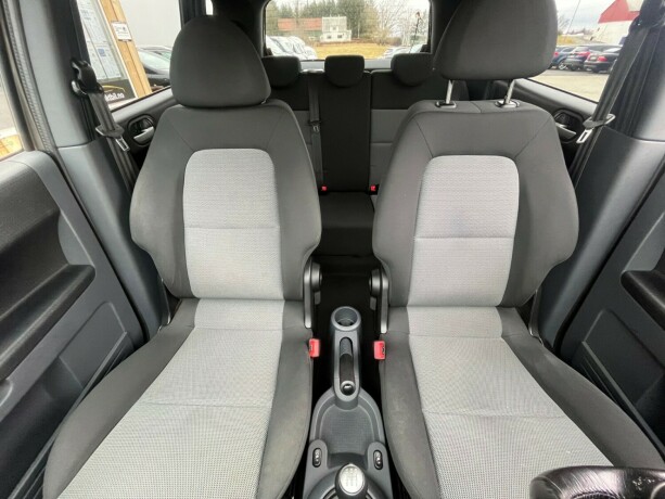 mitsubishi-colt-bensin-2012-big-19