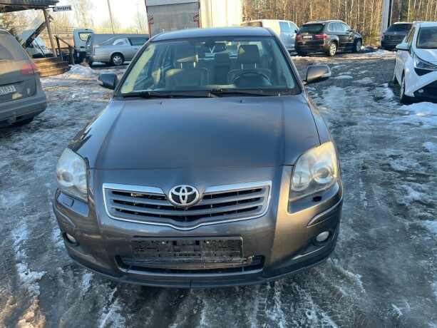 toyota-avensis-bensin-2007-big-1