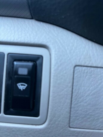 toyota-avensis-bensin-2007-big-18