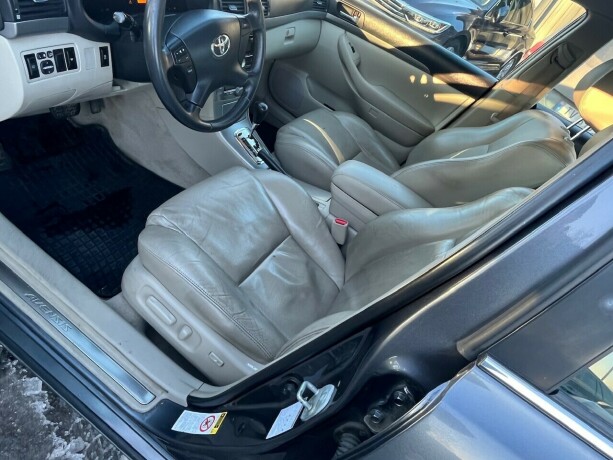 toyota-avensis-bensin-2007-big-9