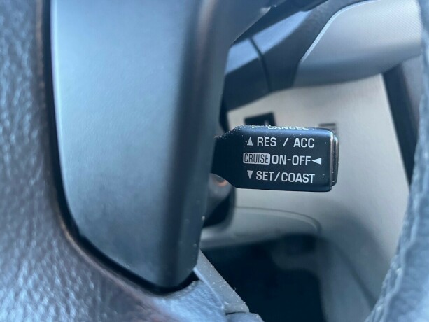 toyota-avensis-bensin-2007-big-22