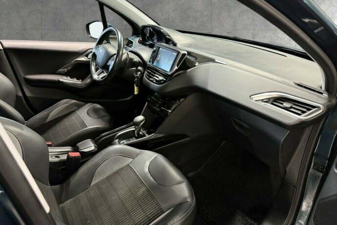 peugeot-2008-bensin-2017-big-20