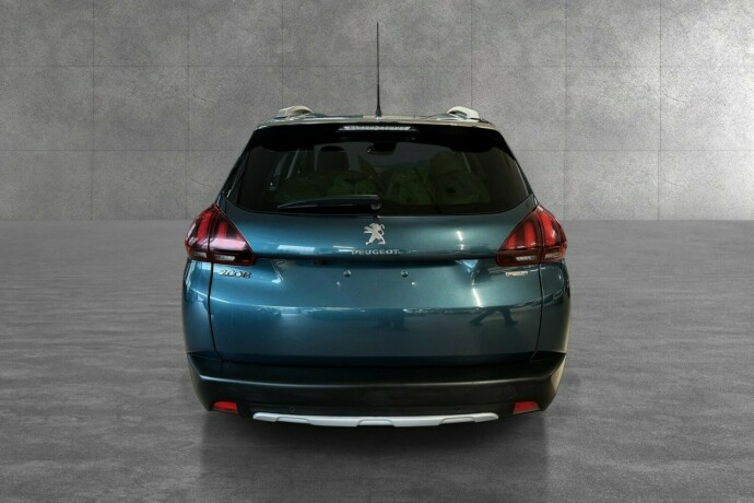 peugeot-2008-bensin-2017-big-5