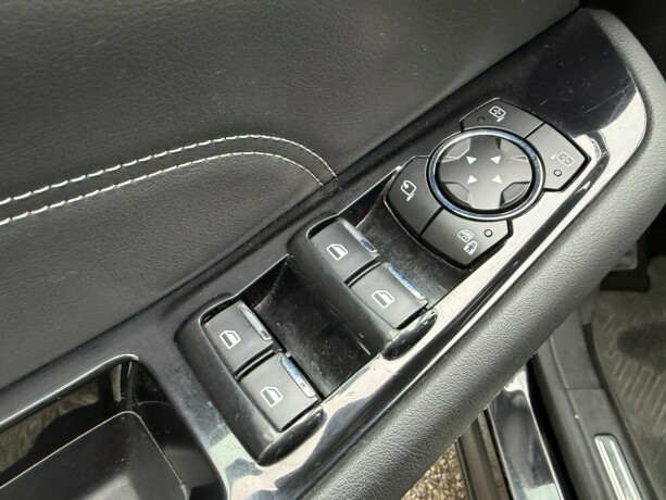 ford-s-max-diesel-2017-big-14