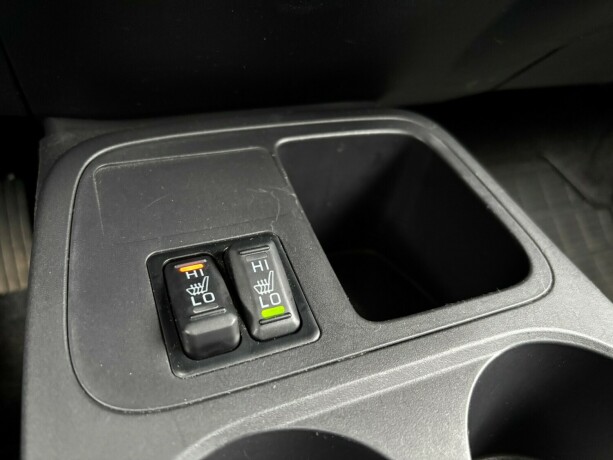 mitsubishi-space-star-bensin-2014-big-15