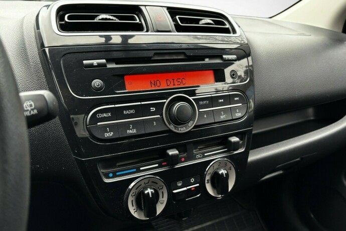 mitsubishi-space-star-bensin-2014-big-17