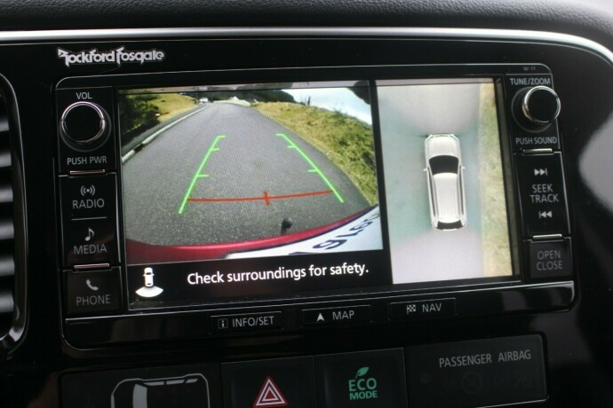 mitsubishi-outlander-elektrisitetbensin-2017-big-18