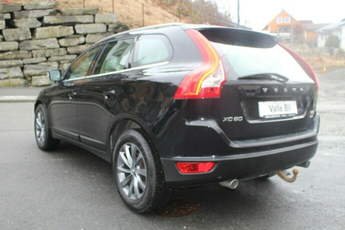 volvo-xc-60-diesel-2012-big-2