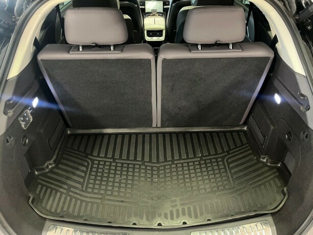 hongqi-e-hs9-elektrisitet-2022-big-37