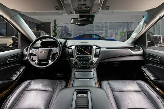 chevrolet-suburban-bensin-2015-big-19