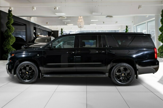 chevrolet-suburban-bensin-2015-big-15