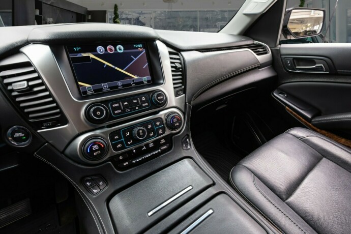 chevrolet-suburban-bensin-2015-big-29