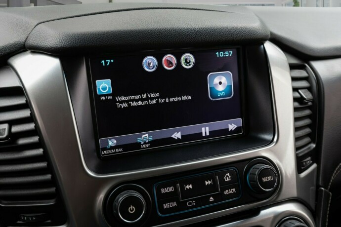 chevrolet-suburban-bensin-2015-big-37