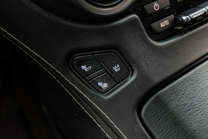 chevrolet-suburban-bensin-2015-big-30