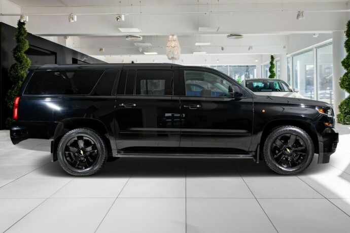 chevrolet-suburban-bensin-2015-big-13