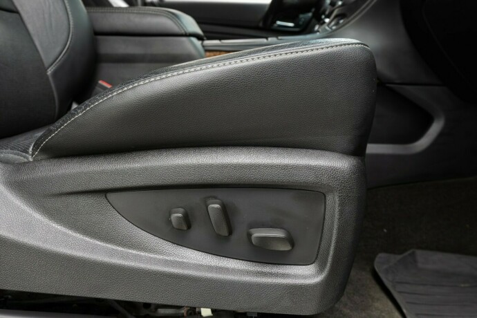 chevrolet-suburban-bensin-2015-big-47