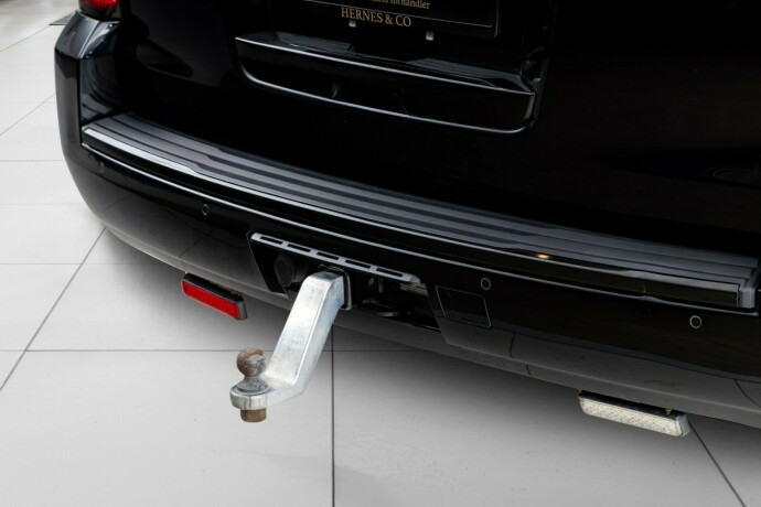 chevrolet-suburban-bensin-2015-big-18