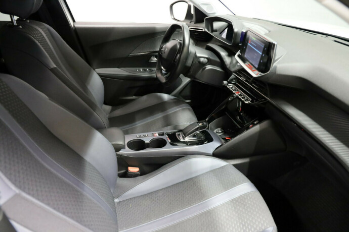 peugeot-e-2008-elektrisitet-2020-big-9