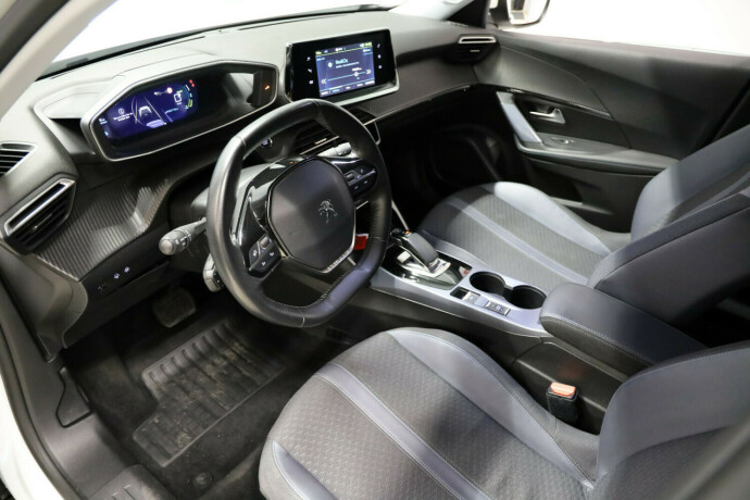 peugeot-e-2008-elektrisitet-2020-big-6