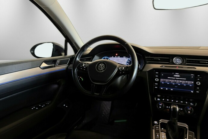 volkswagen-passat-elektrisitetbensin-2018-big-27