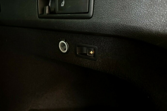 volkswagen-passat-elektrisitetbensin-2018-big-9