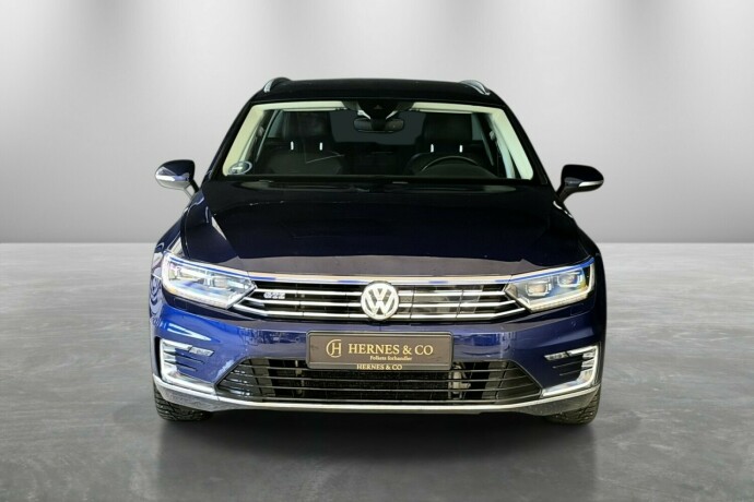 volkswagen-passat-elektrisitetbensin-2018-big-17