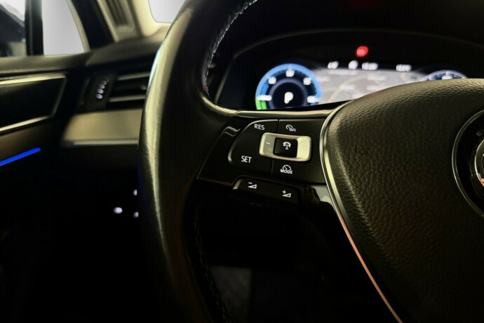 volkswagen-passat-elektrisitetbensin-2018-big-7