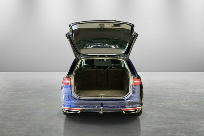 volkswagen-passat-elektrisitetbensin-2018-big-23