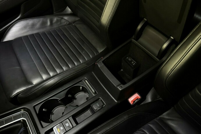 volkswagen-passat-elektrisitetbensin-2018-big-36